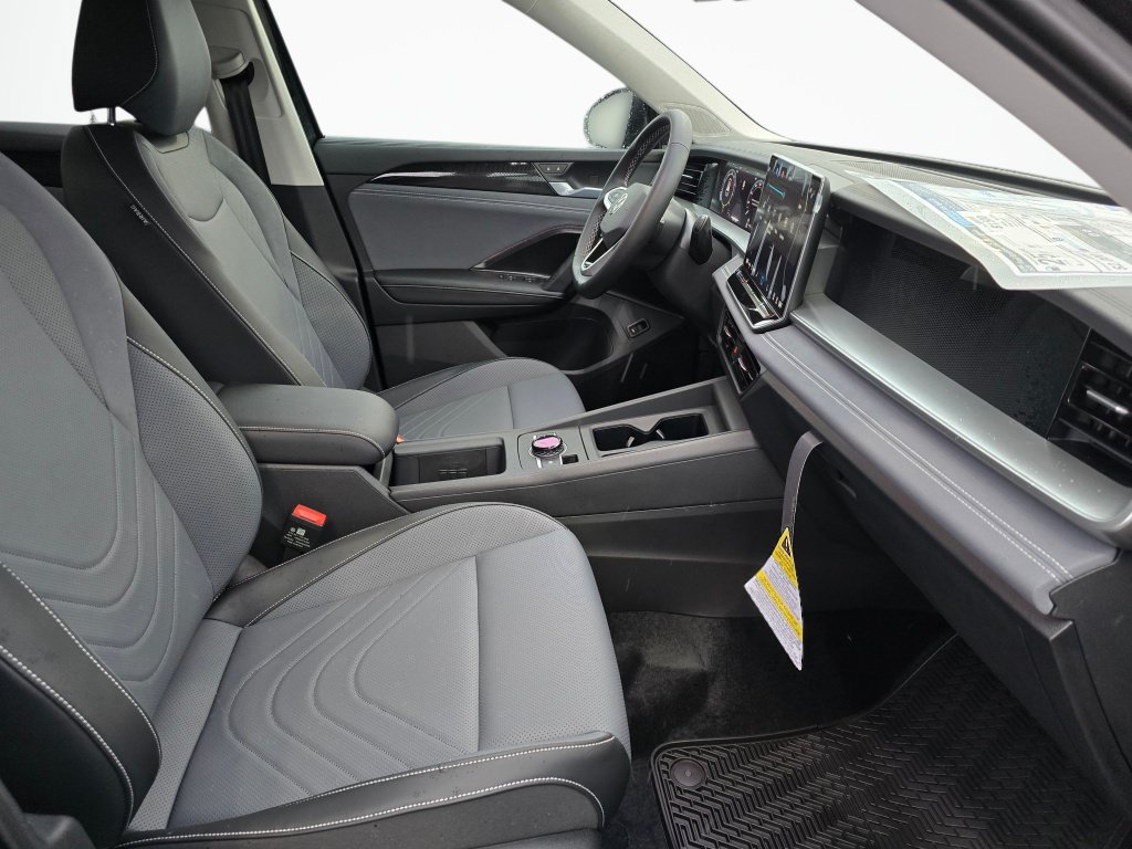New 2026 Volkswagen Tiguan SE AWD/4WD image 31