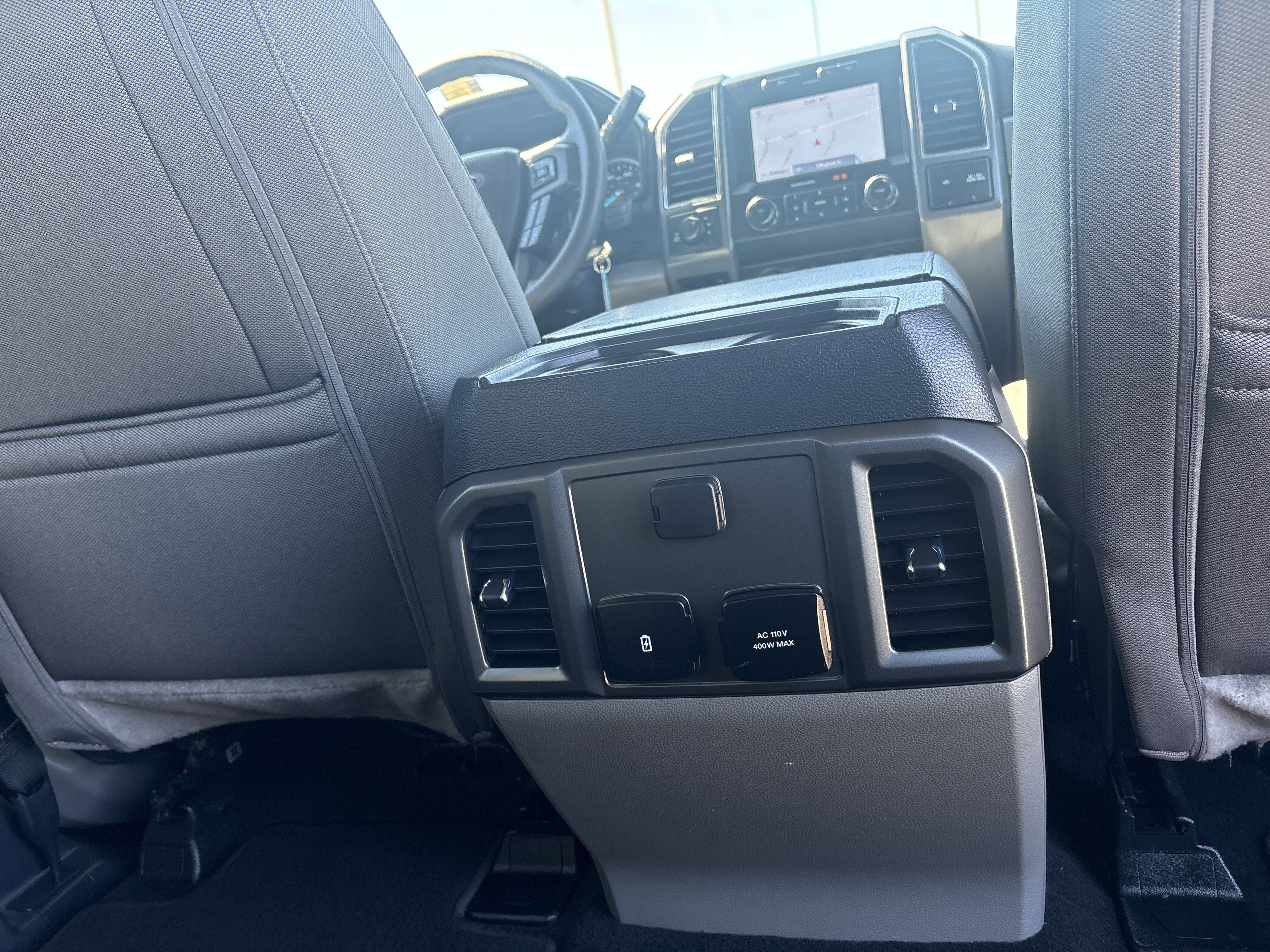 Used 2022 Ford F250 XLT w/ Black Appearance Package image 9