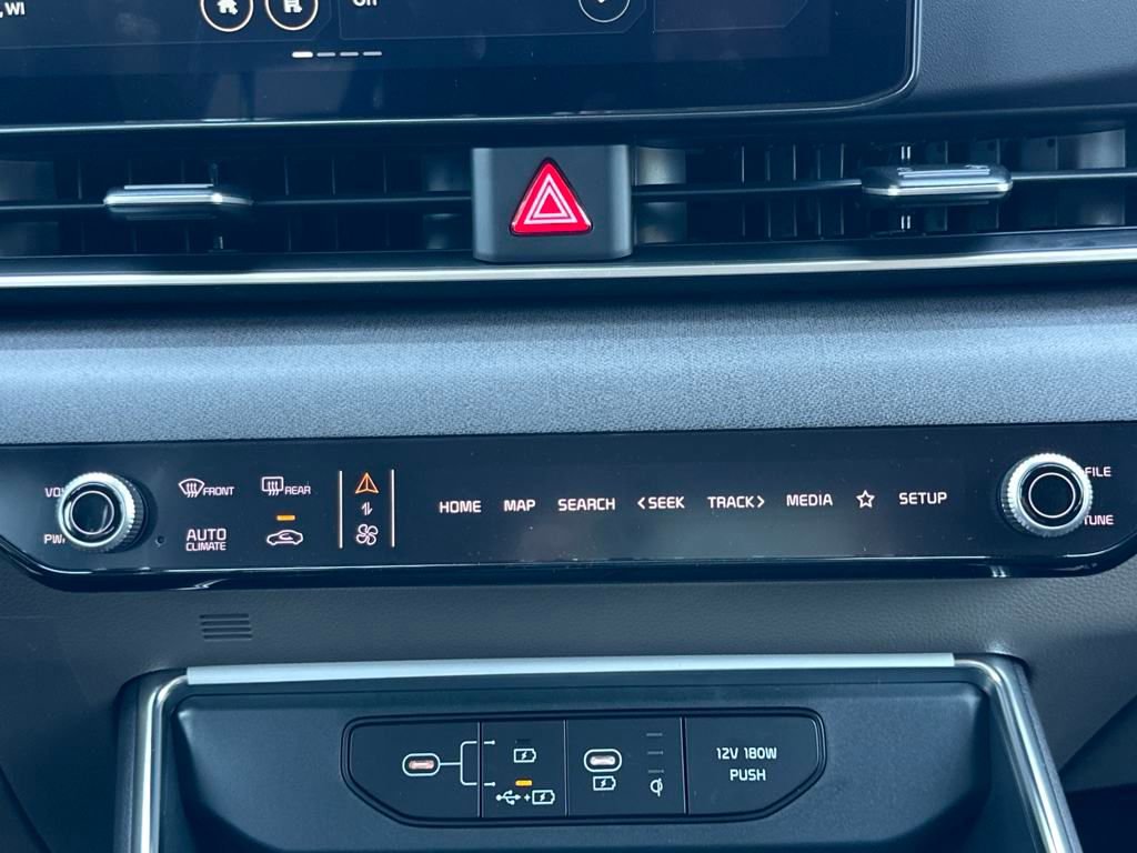 New 2026 Kia Carnival EX image 27