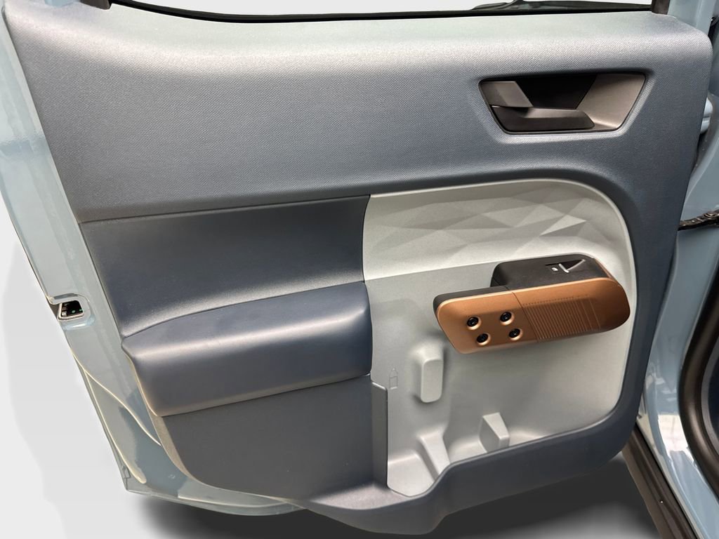 Used 2022 Ford Maverick Lariat w/ Lariat Luxury Package image 37