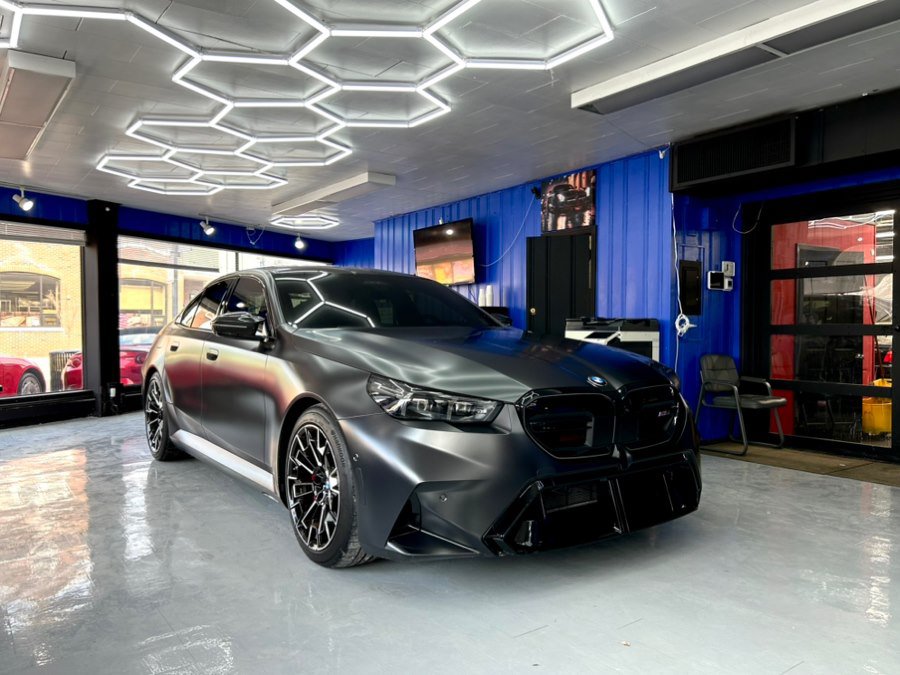 Used 2025 BMW M5 w/ Carbon Package