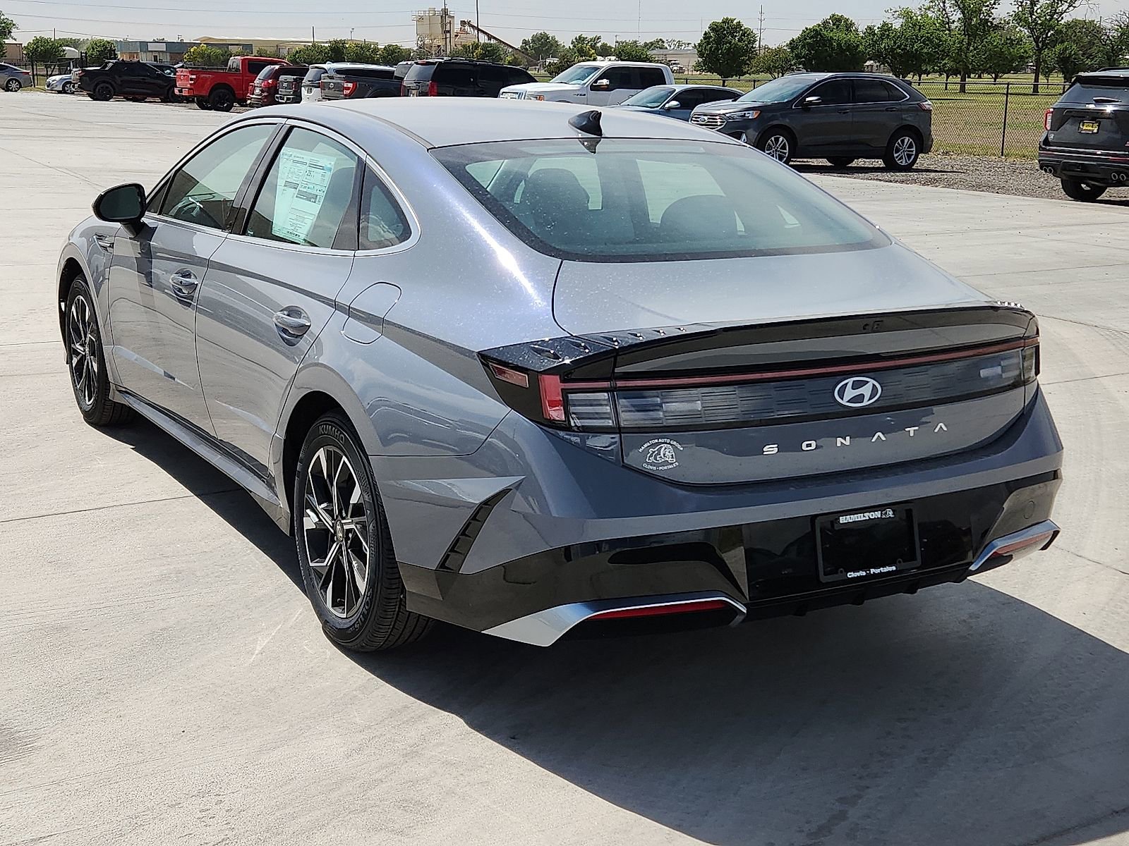 New 2025 Hyundai Sonata SEL FWD image 3