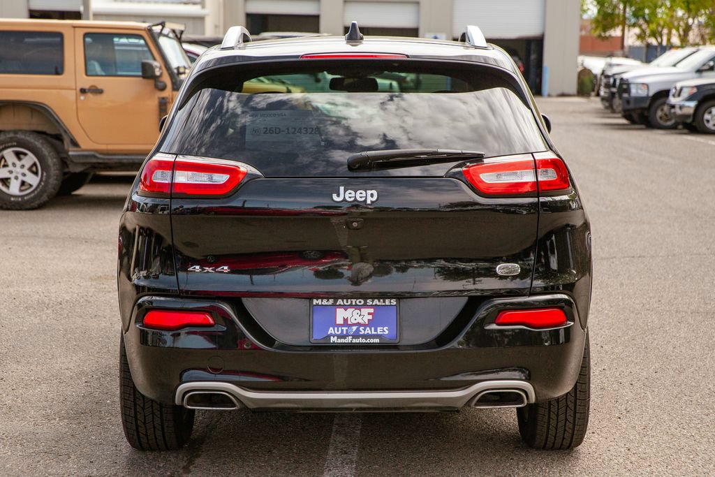 Used 2018 Jeep Cherokee Overland AWD/4WD image 6
