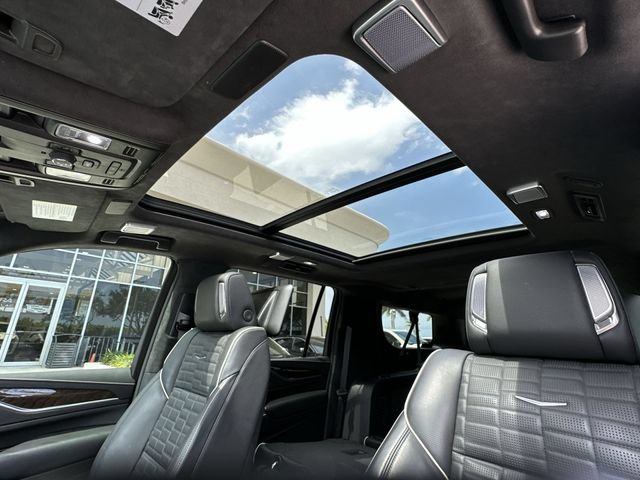 Certified 2024 Cadillac Escalade ESV Premium Luxury Platinum AWD/4WD image 30