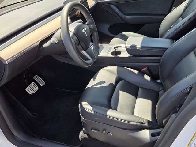 Used 2023 Tesla Model Y Performance AWD/4WD image 10