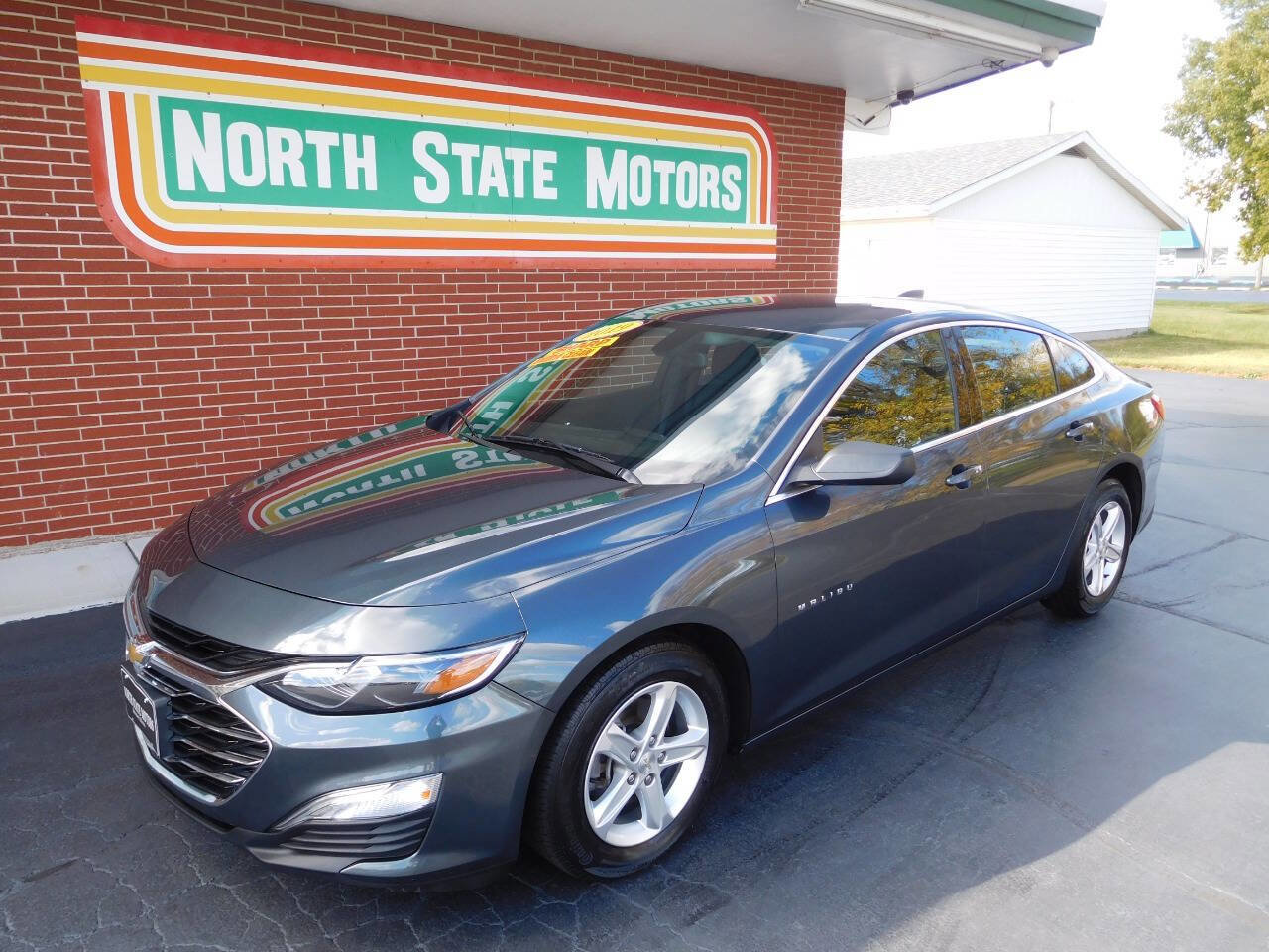 Used 2019 Chevrolet Malibu LS image 1