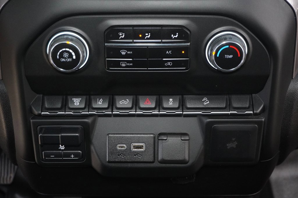 Used 2024 Chevrolet Silverado 2500 W/T image 16