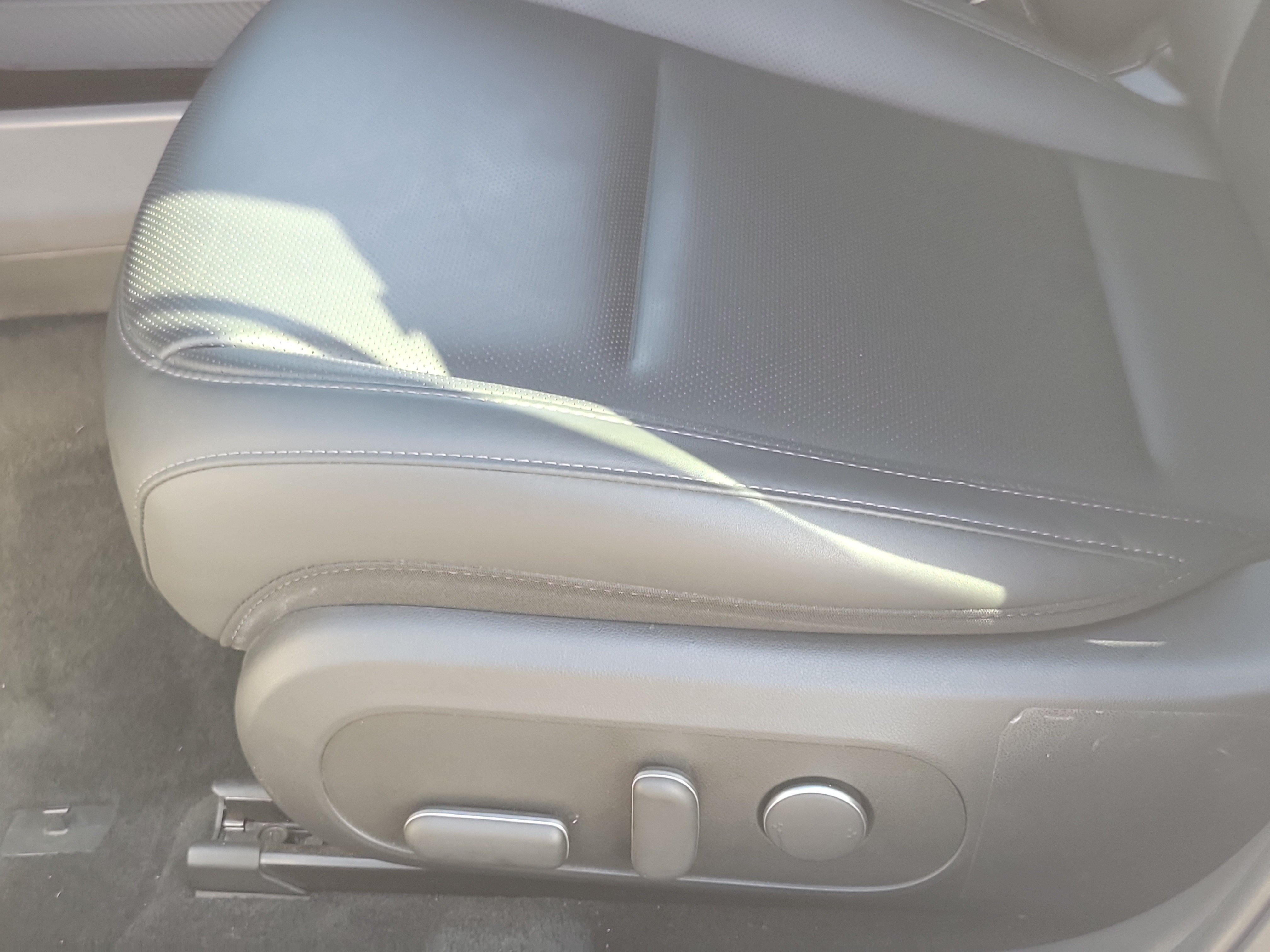 Used 2025 Hyundai Ioniq 6 SEL RWD image 18