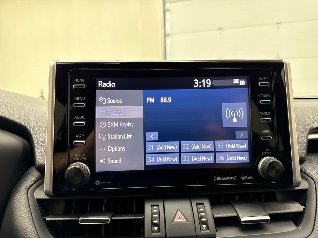 Used 2019 Toyota RAV4 XSE w/ XSE Weather Package AWD/4WD image 19