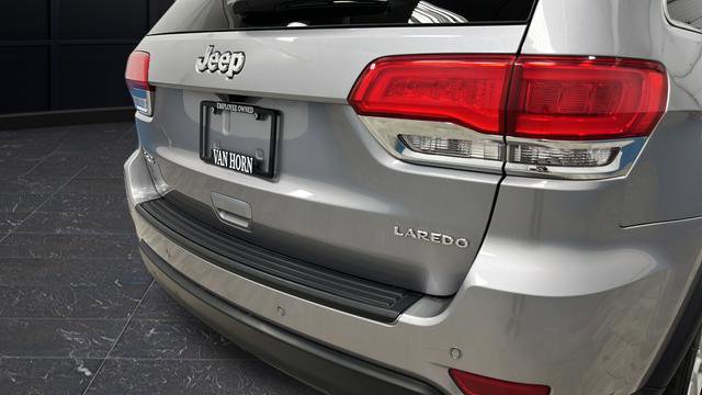 Used 2019 Jeep Grand Cherokee Laredo image 34