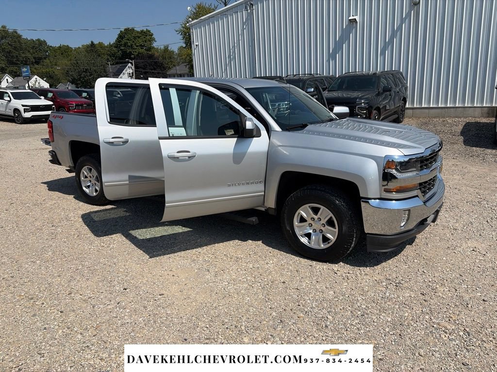 Used 2018 Chevrolet Silverado 1500 LT w/ All Star Edition AWD/4WD image 36