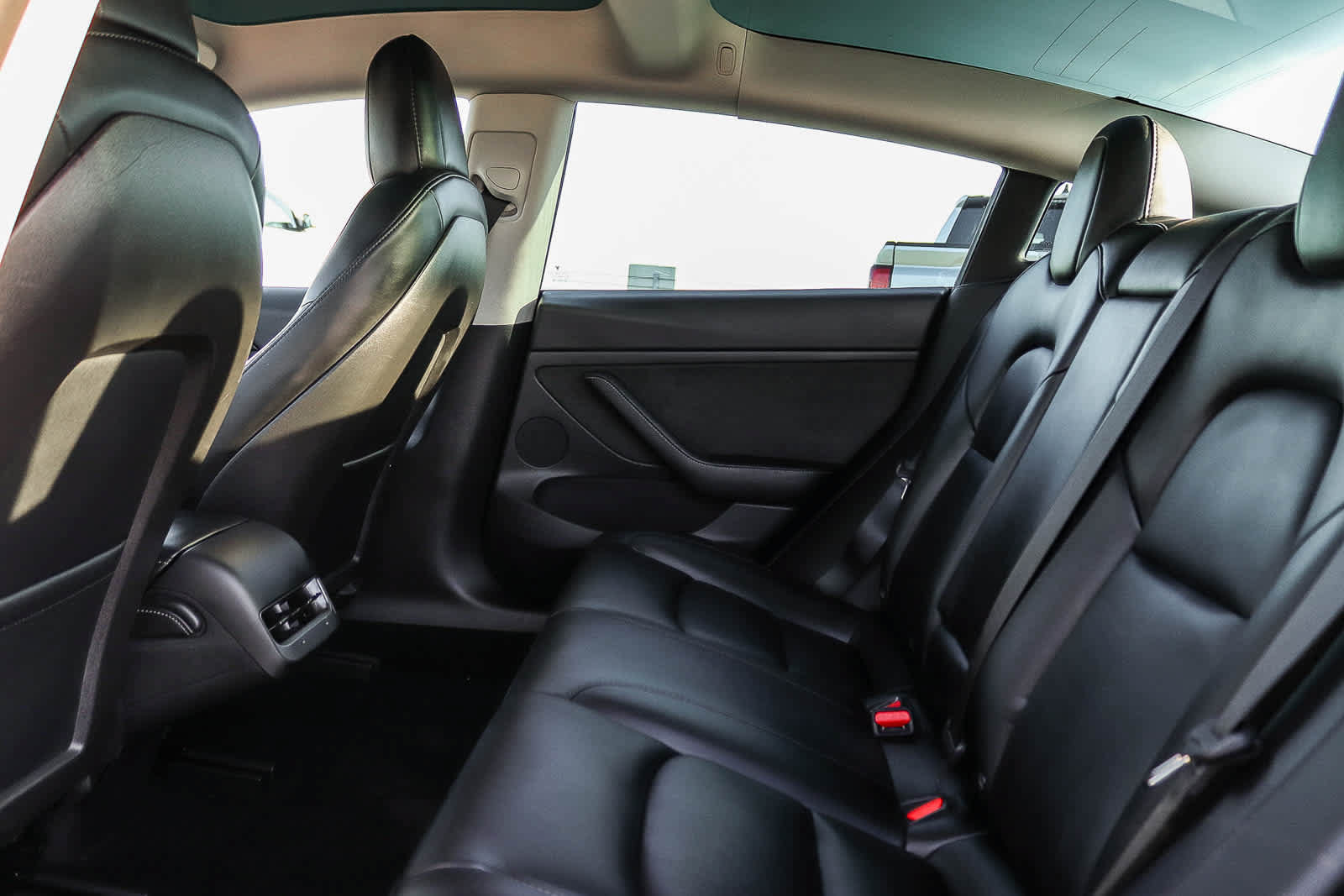 Used 2023 Tesla Model 3 Long Range AWD/4WD image 17