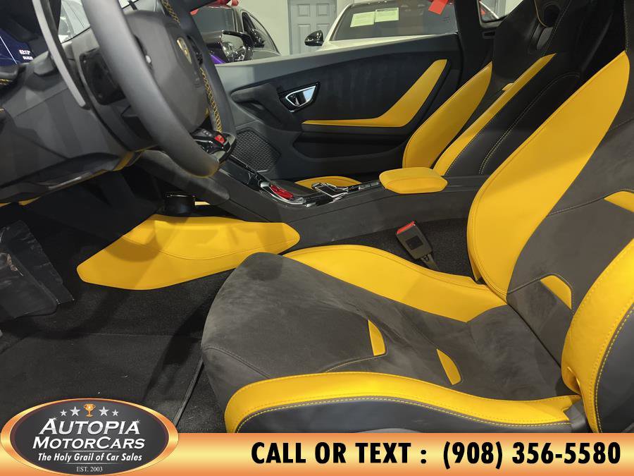 Used 2024 Lamborghini Huracan Tecnica image 14