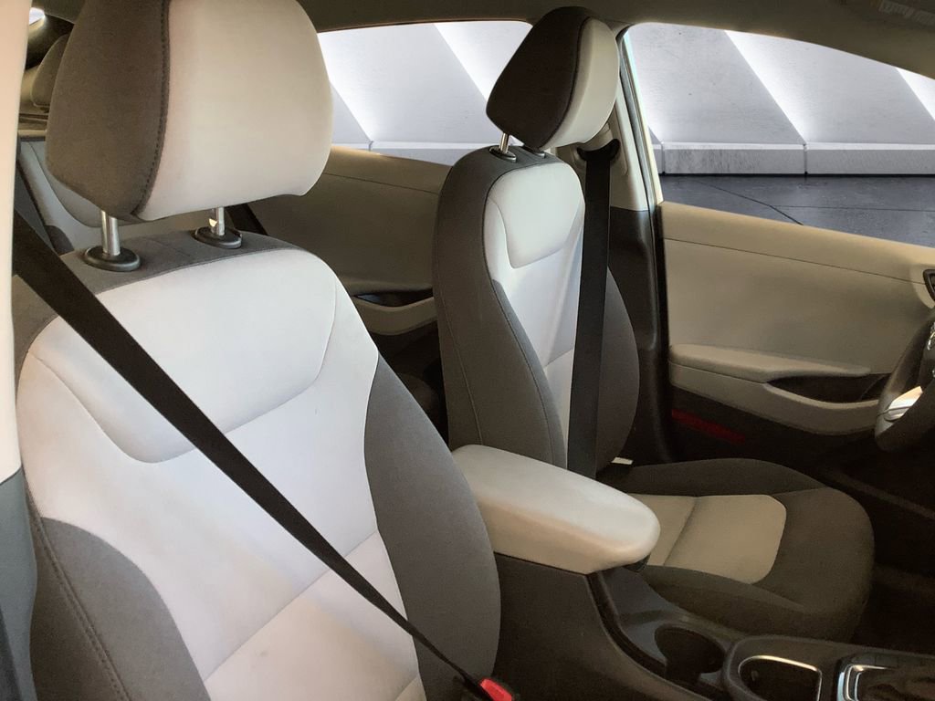 Used 2020 Hyundai Ioniq Blue image 14