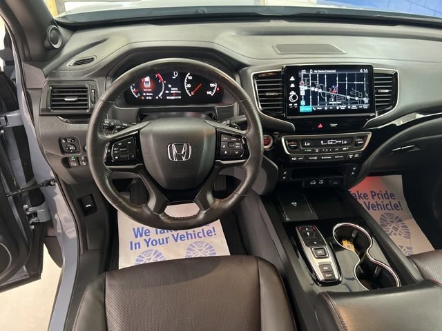 Used 2025 Honda Ridgeline Black Edition image 28