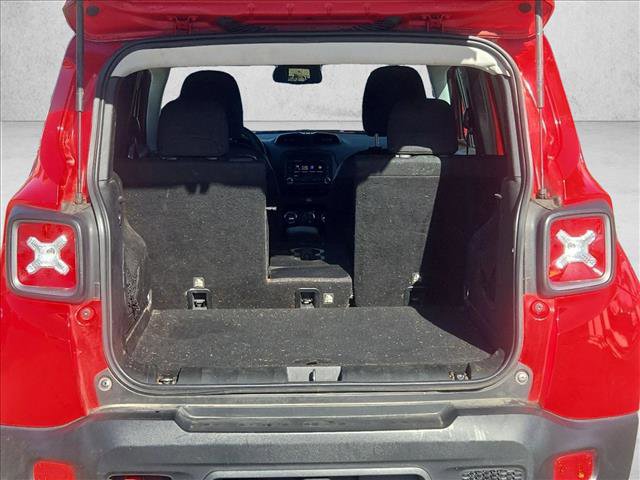 Used 2017 Jeep Renegade Trailhawk image 6