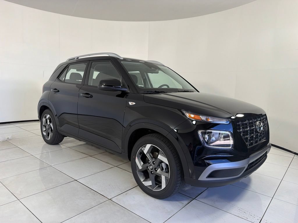New 2026 Hyundai Venue SEL FWD image 3
