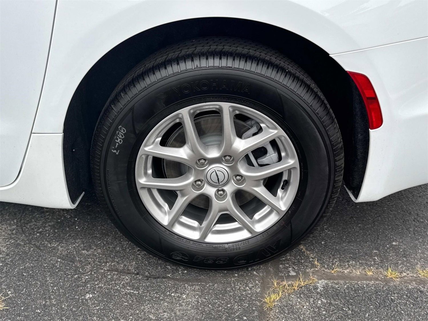 New 2025 Chrysler Pacifica Select image 14