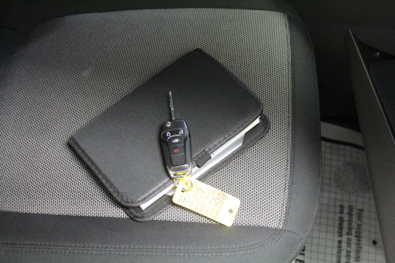 Used 2020 Ford Transit Connect XL image 22