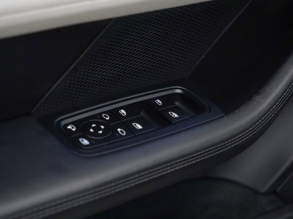 Certified 2022 Porsche Taycan 4S w/ Premium Package image 24