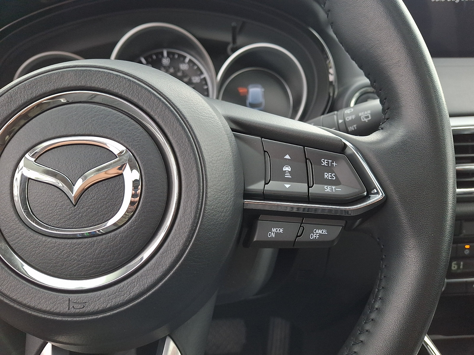 Certified 2023 MAZDA CX-9 Touring AWD/4WD image 24