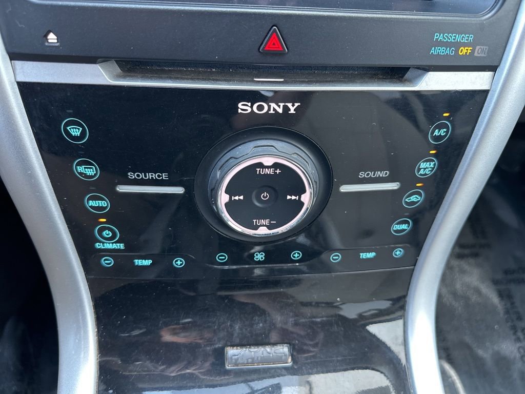 Used 2012 Ford Edge Limited w/ Driver Entry Pkg FWD image 27