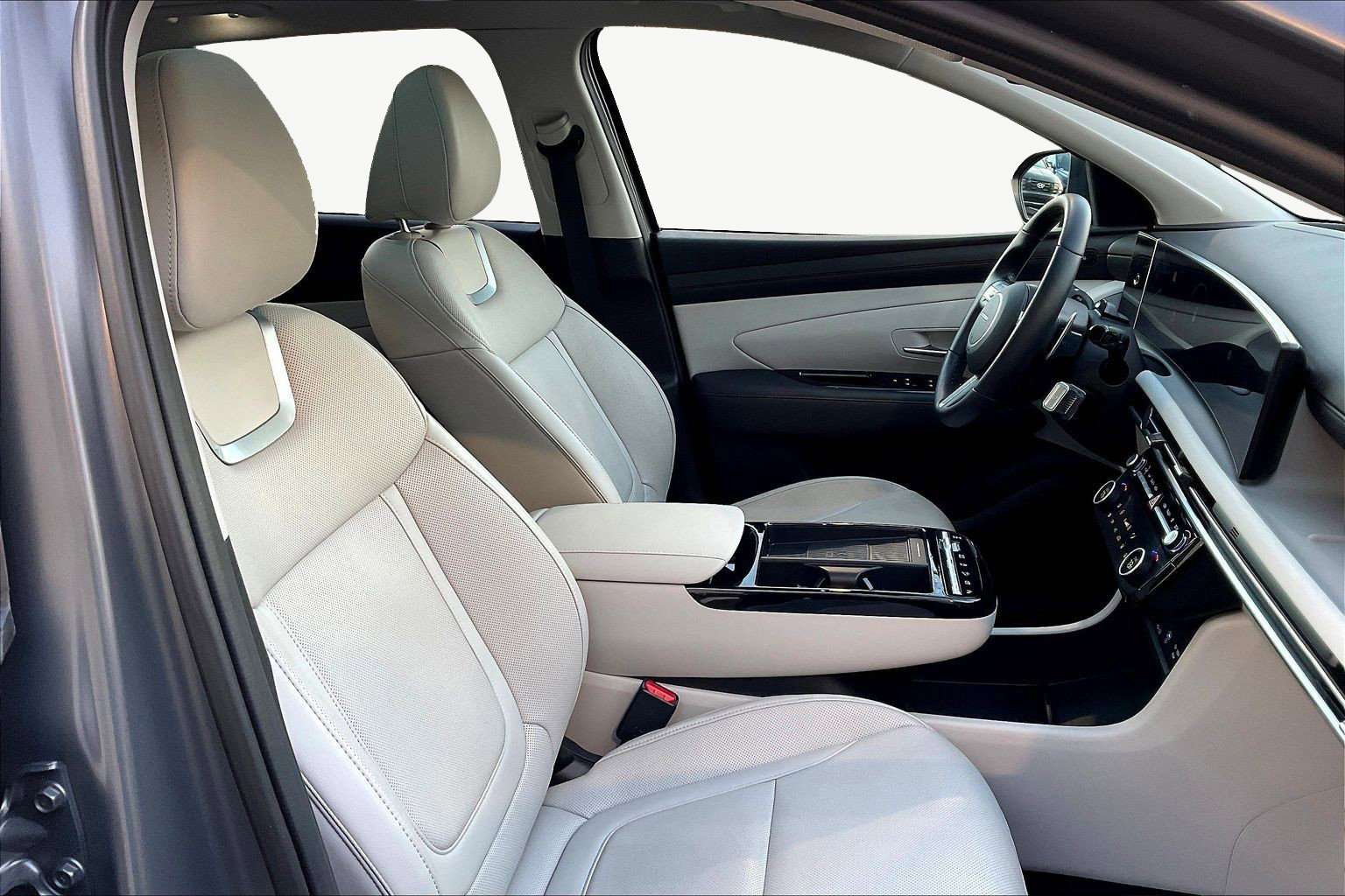 Used 2025 Hyundai Tucson Limited image 30