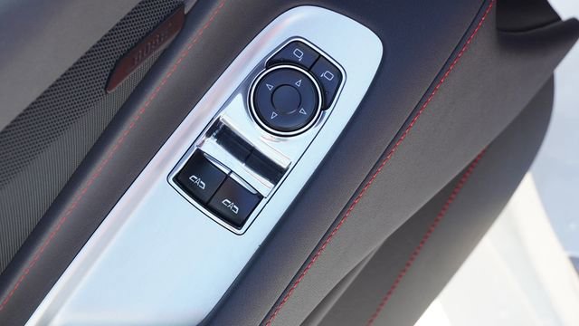 Used 2024 Chevrolet Corvette Stingray Coupe image 15