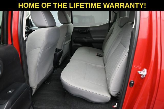 Used 2021 Toyota Tacoma SR AWD/4WD image 33