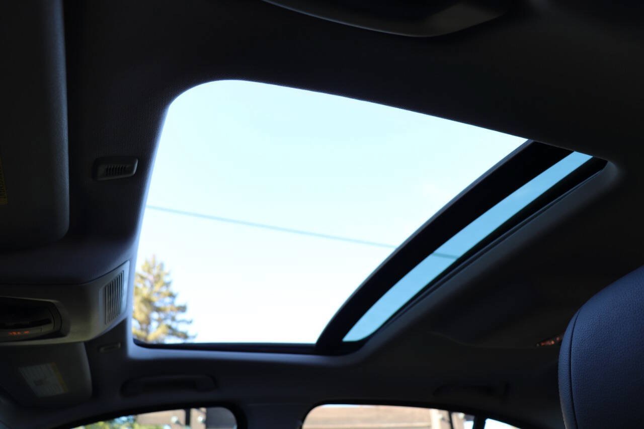 Used 2014 BMW 535d Sedan RWD image 26