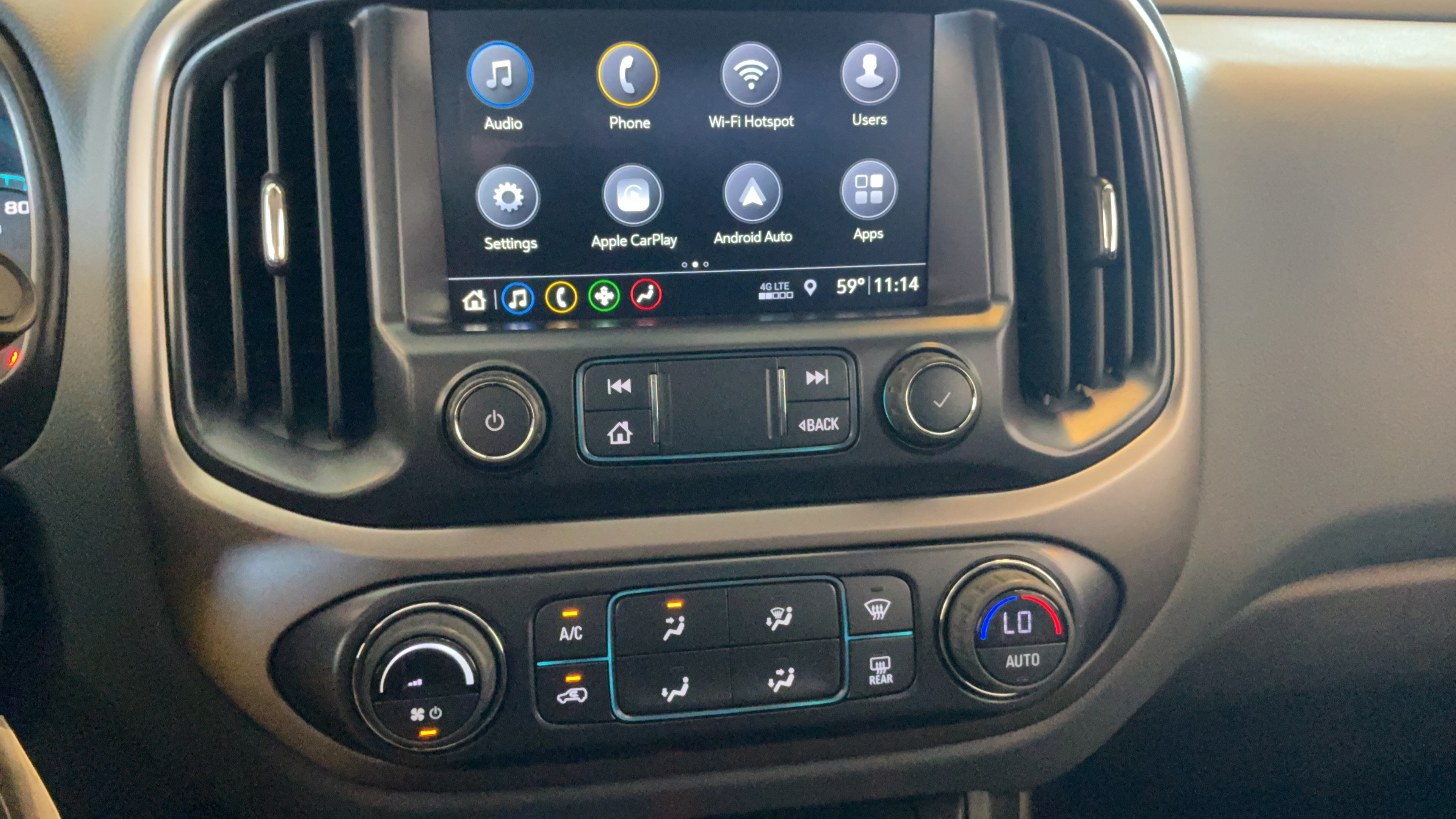 Used 2022 Chevrolet Colorado Z71 AWD/4WD image 12