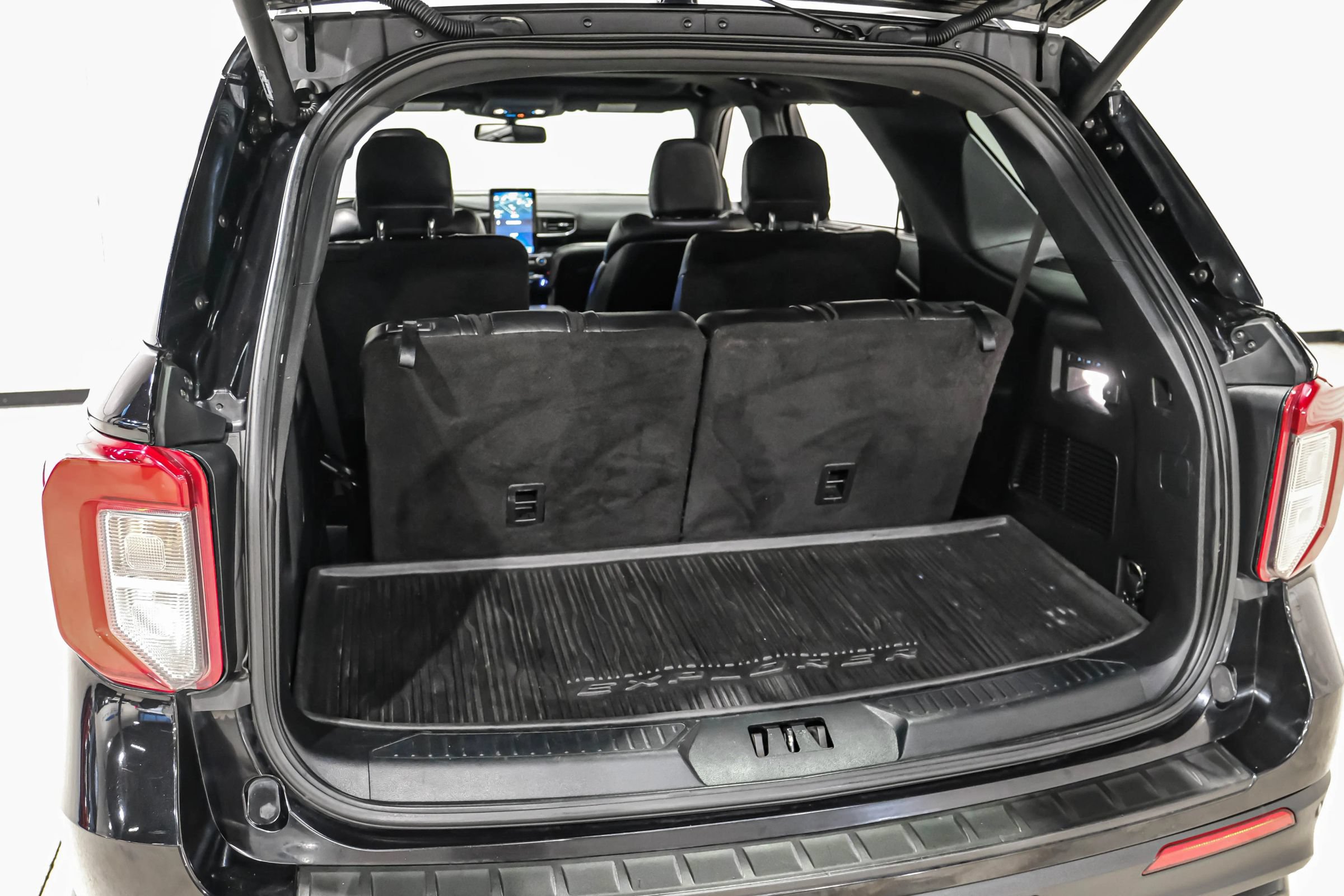 Used 2020 Ford Explorer ST w/ ST Street Pack AWD/4WD image 59