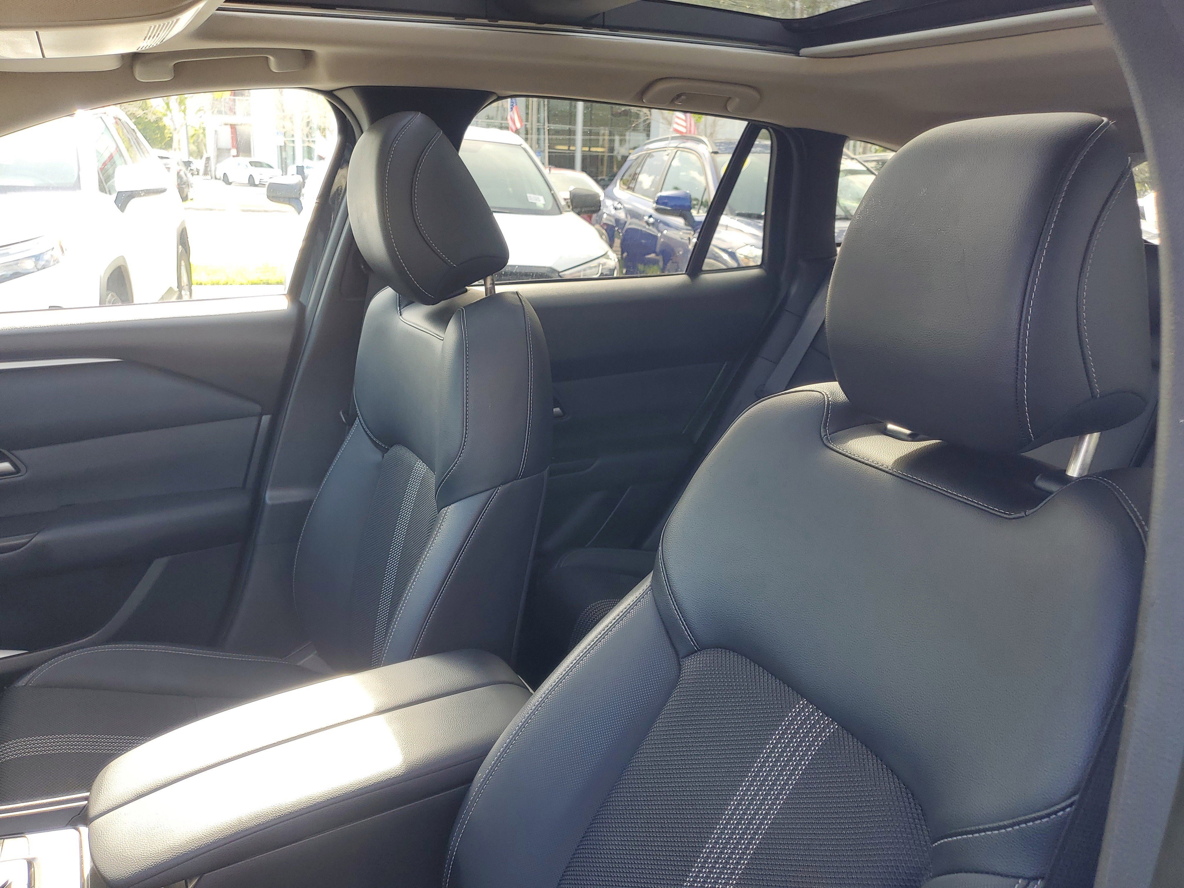 Used 2024 MAZDA CX-50 AWD 2.5 S w/ Premium Package image 19