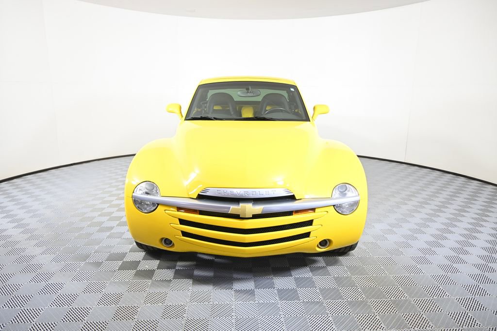 Used 2005 Chevrolet SSR w/ Preferred Equipment Group RWD image 11