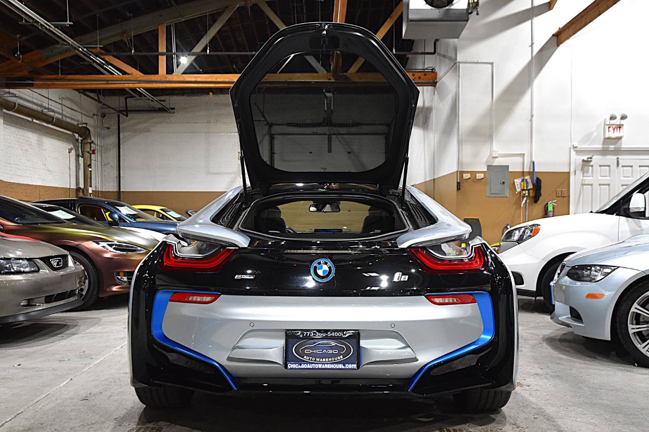 Used 2016 BMW i8 AWD/4WD image 40