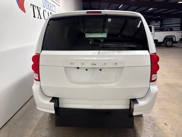 Used 2016 Dodge Grand Caravan SXT FWD image 11