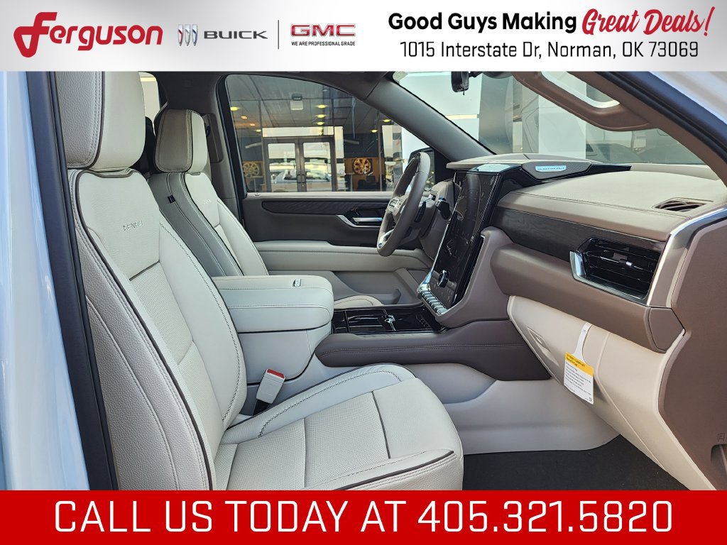 New 2026 GMC Yukon Denali w/ Denali Reserve Package AWD/4WD image 47
