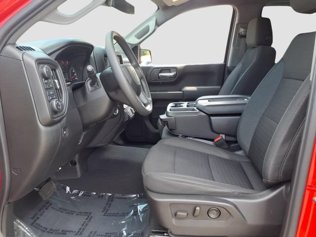 Used 2024 Chevrolet Silverado 1500 Custom w/ Dark Appearance Package AWD/4WD image 11