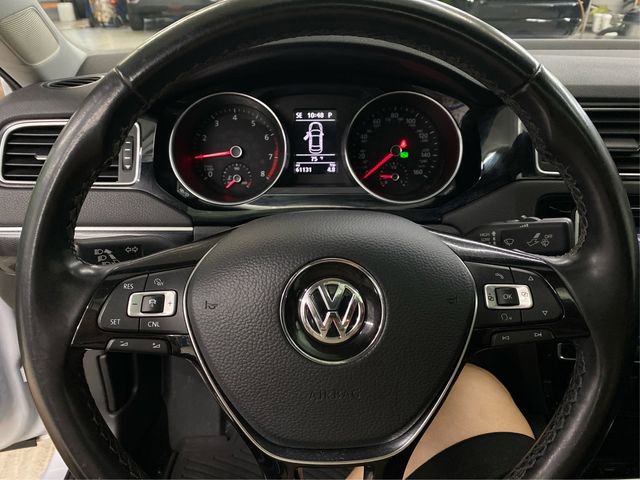 Used 2017 Volkswagen Jetta SEL FWD image 22