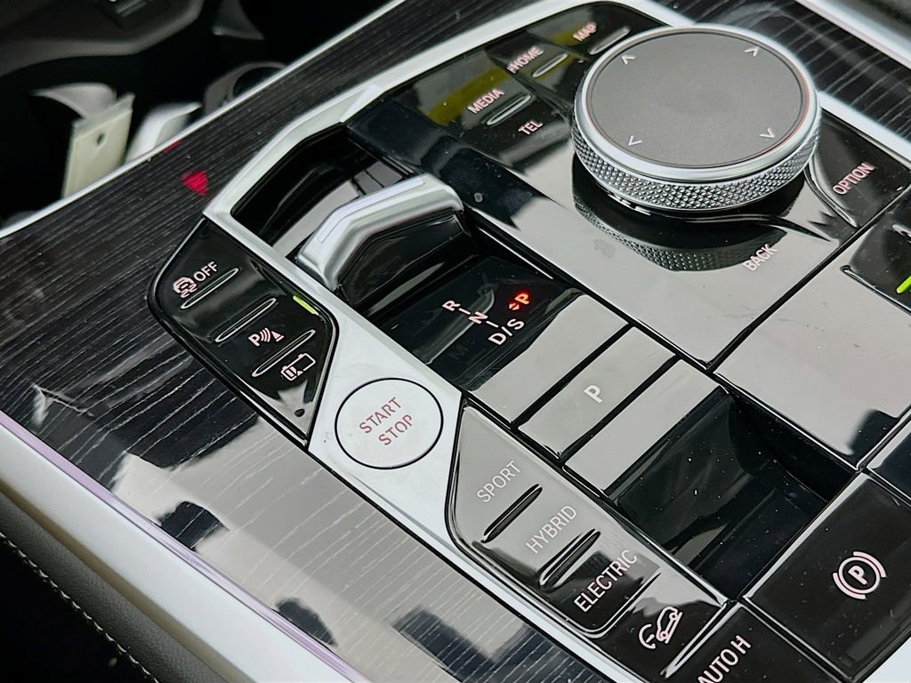 New 2026 BMW X5 xDrive50e image 22