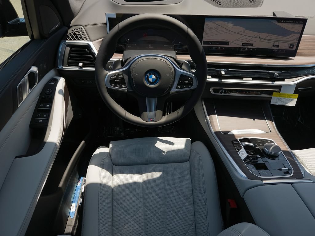 New 2026 BMW X5 xDrive50e w/ M Sport Package AWD/4WD image 16