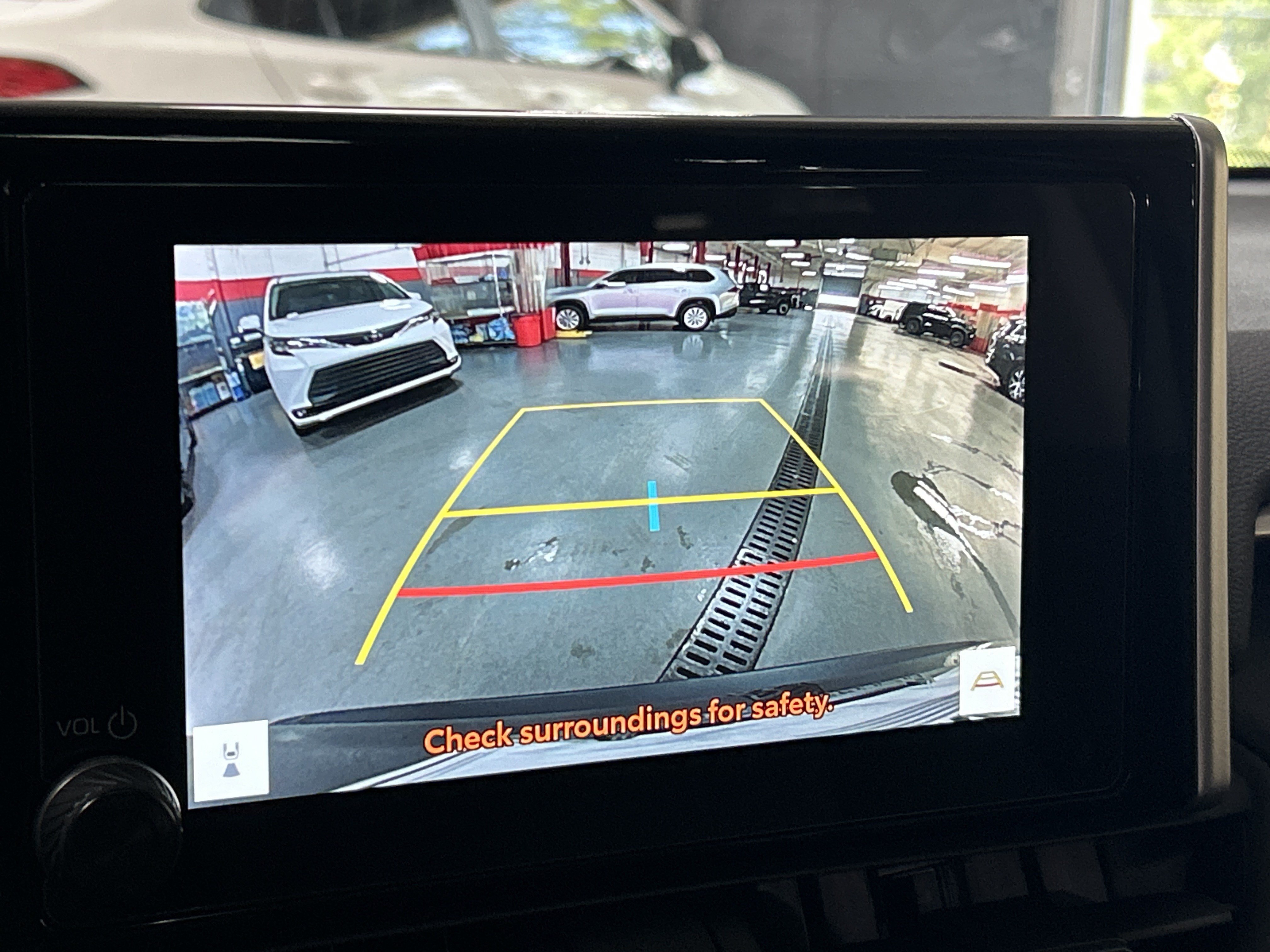 Certified 2025 Toyota RAV4 XLE w/ Convenience Package FWD image 24
