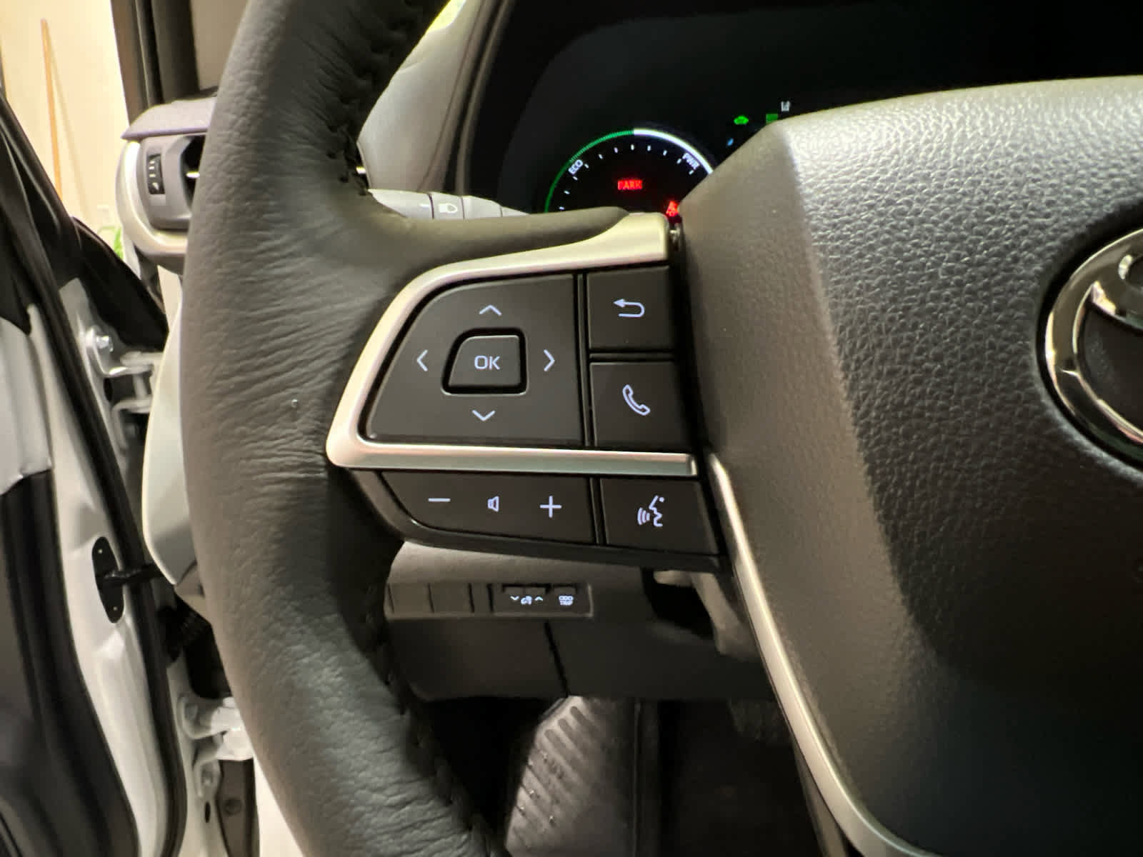 New 2026 Toyota Sienna XLE image 19