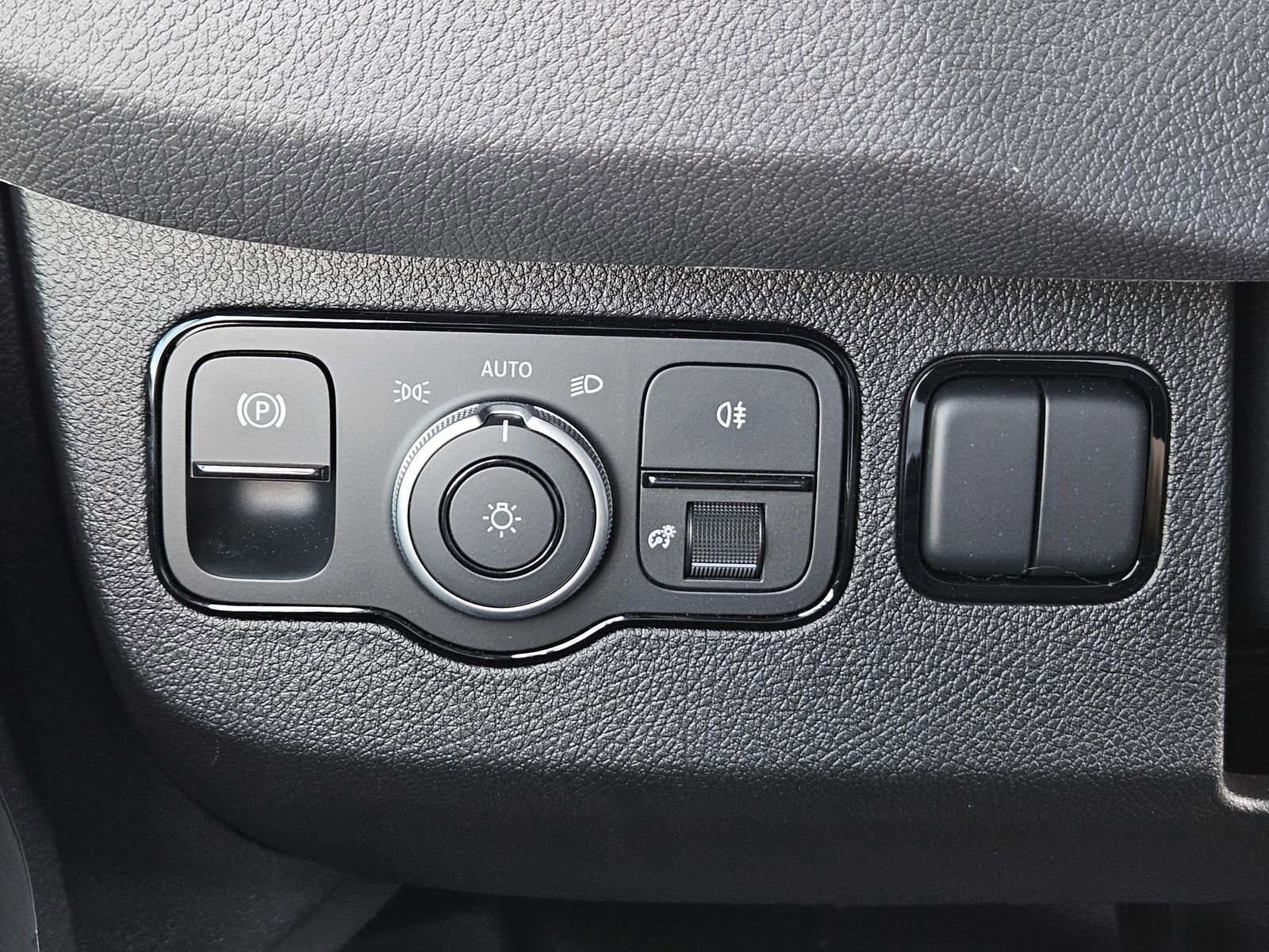 New 2024 Mercedes-Benz eSprinter 170 Cargo image 25