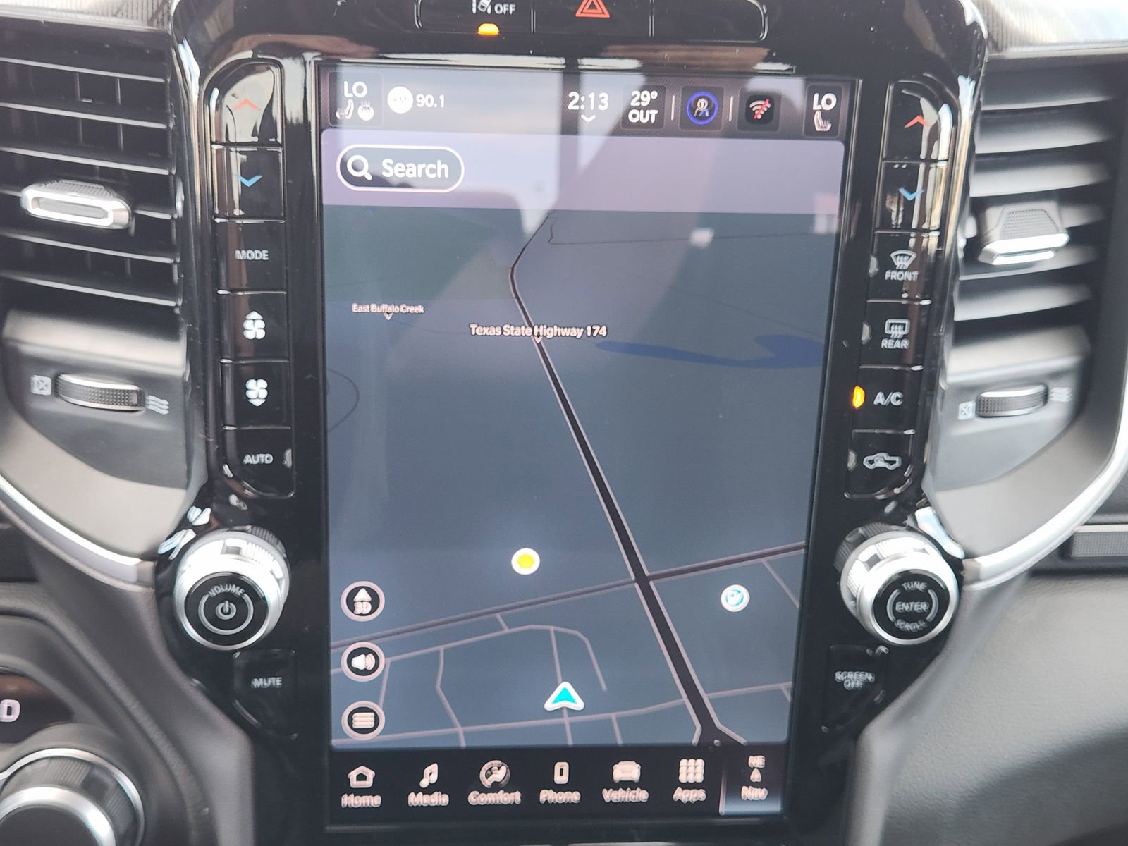 New 2026 RAM 1500 4x4 Crew Cab image 15