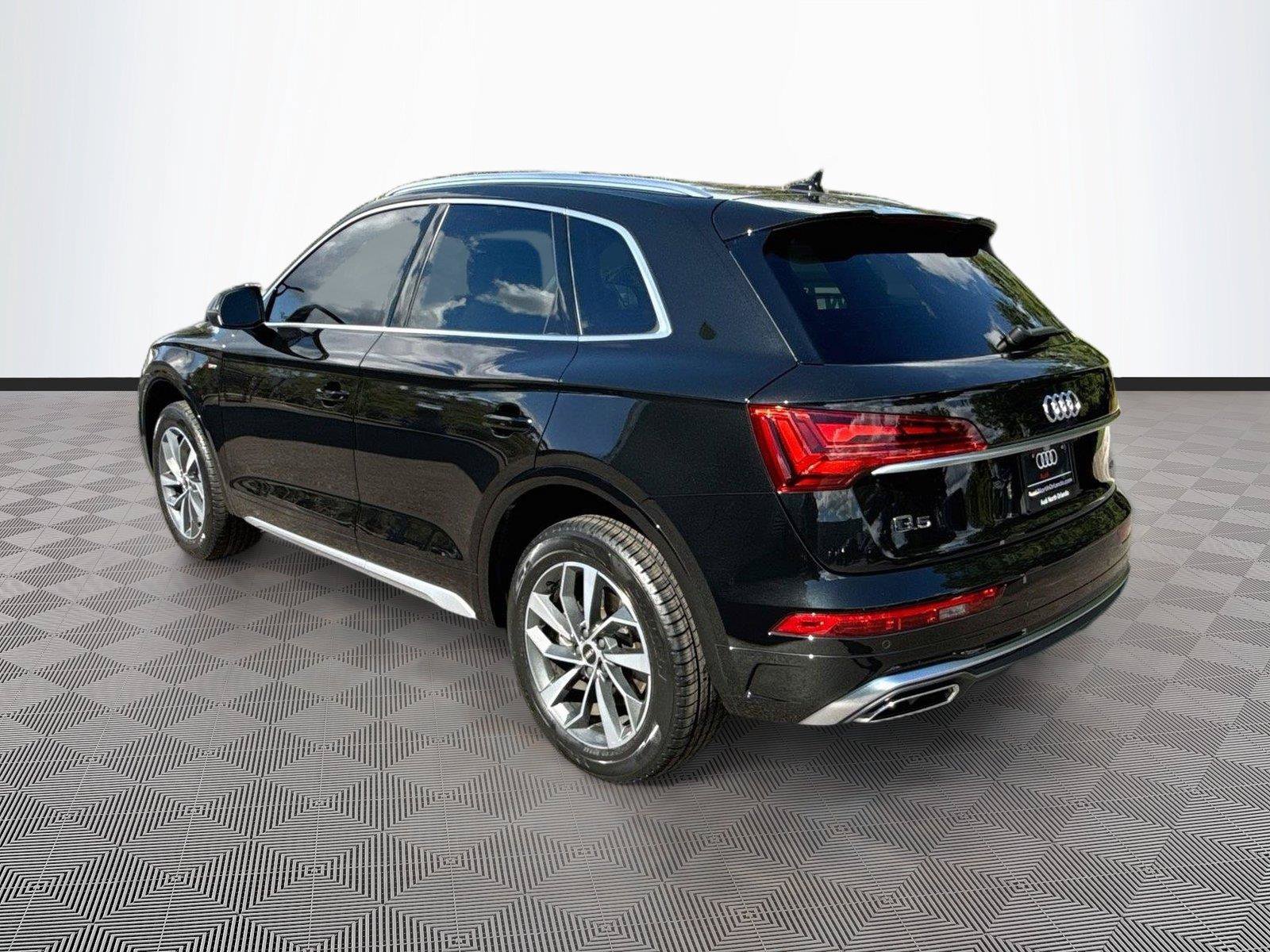 Certified 2024 Audi Q5 2.0T Premium Plus AWD/4WD image 4