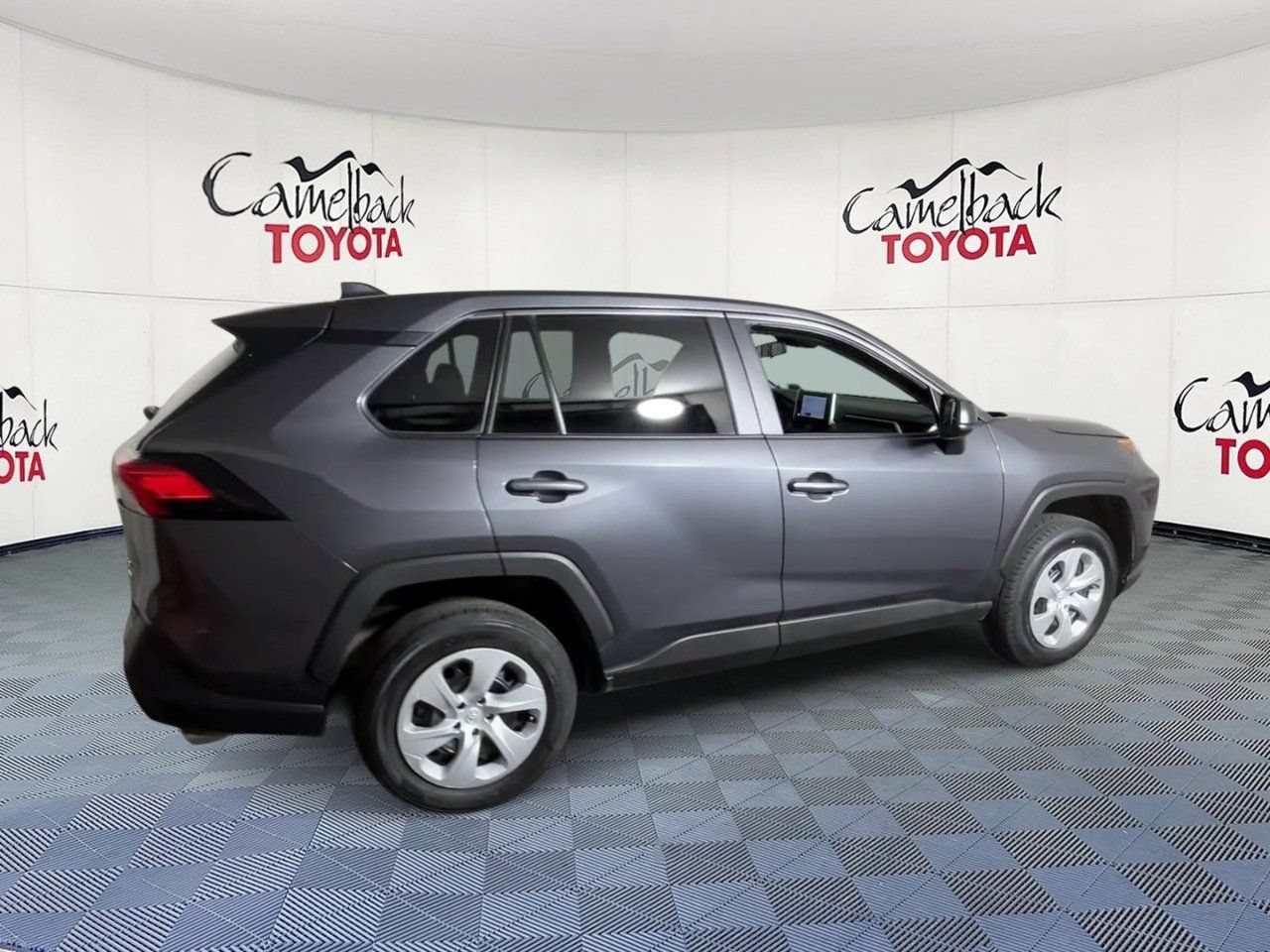 Used 2025 Toyota RAV4 LE AWD/4WD image 3