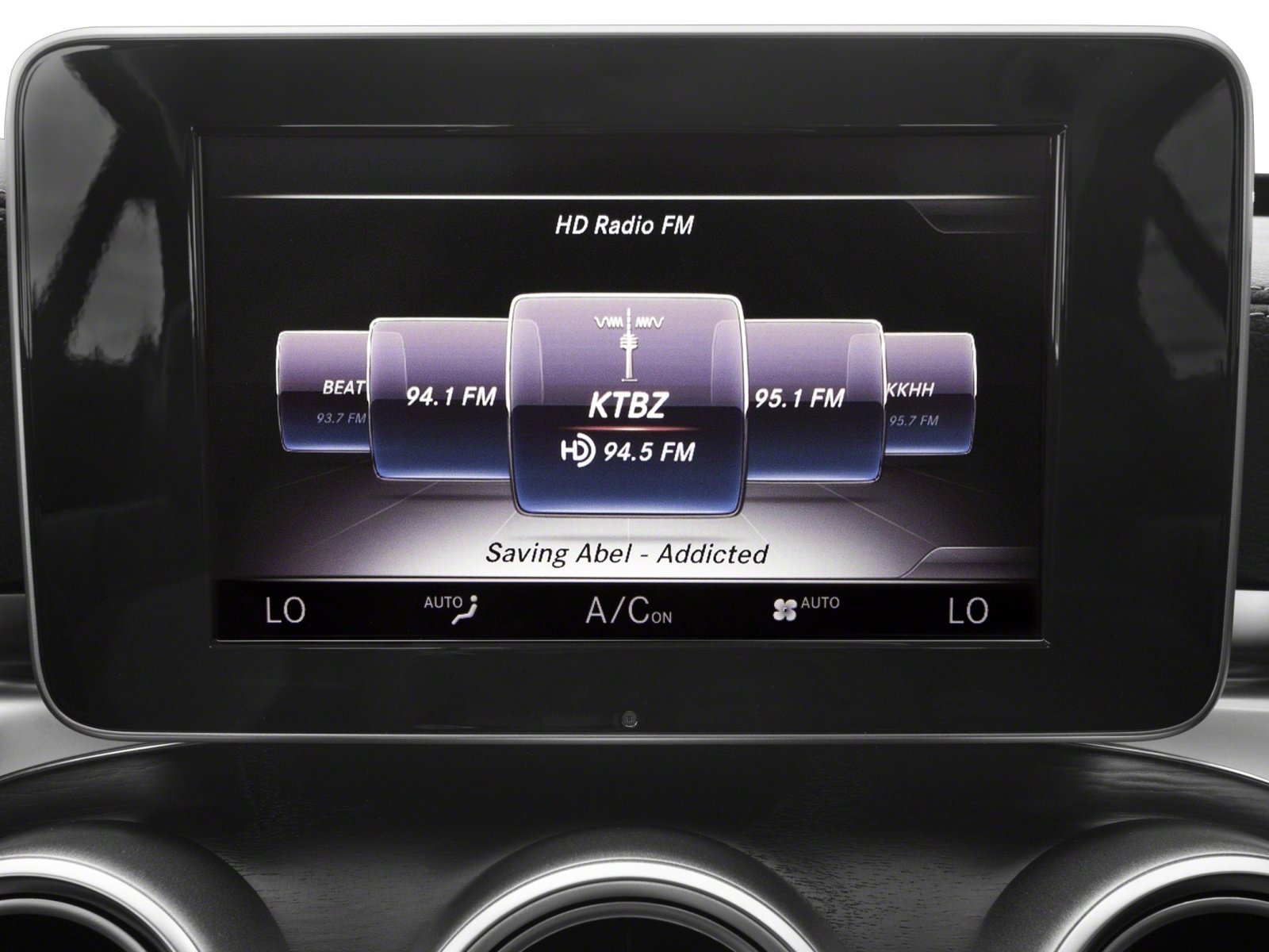 Used 2016 Mercedes-Benz C 300 4MATIC Sedan w/ Multimedia Package image 14