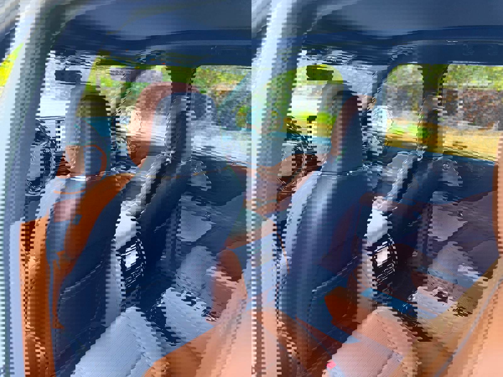 Used 2022 Lincoln Aviator Black Label w/ Dynamic Handling Package AWD/4WD image 30