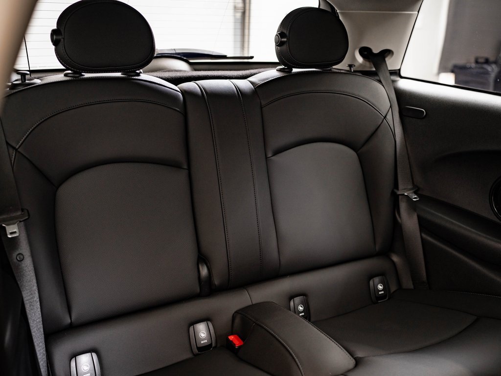 Used 2024 MINI Cooper SE image 42